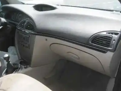 Veículo de Sucata citroen c5 berlina 2.0 exclusive do ano 2007 alimentado rhr