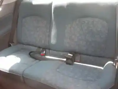 Sloopvoertuig peugeot 206 berlina xr van het jaar 2000 aangedreven kfx