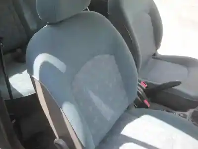 Sloopvoertuig peugeot 206 berlina xr van het jaar 2000 aangedreven kfx