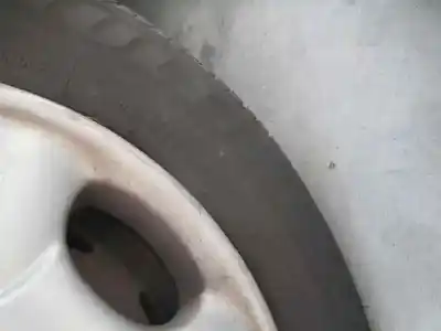 Sloopvoertuig peugeot 206 berlina xr van het jaar 2000 aangedreven kfx