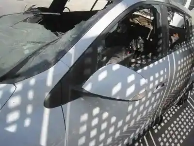 Véhicule à la ferraille renault megane iii berlina 5 p dynamique de l'année 2011 alimenté f9q n8