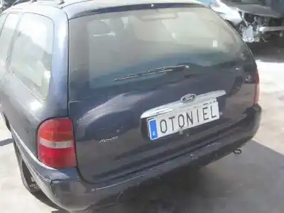 Sloopvoertuig FORD MONDEO BERLINA (GD) Ambiente van het jaar 1998 aangedreven NGA