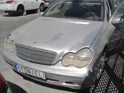 Утилизация автомобиля MERCEDES-BENZ CLASE C (W203) BERLINA 220 CDI (203.006) года 2004 питание 646963