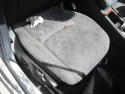 Sloopvoertuig mercedes-benz clase c (w203) berlina 220 cdi (203.006) van het jaar 2004 aangedreven 646963