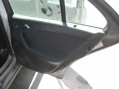 Sloopvoertuig mercedes-benz clase c (w203) berlina 220 cdi (203.006) van het jaar 2004 aangedreven 646963
