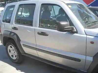 Veículo de Sucata chrysler jeep cherokee (kj) 2.8 crd extreme do ano 2005 alimentado d31c