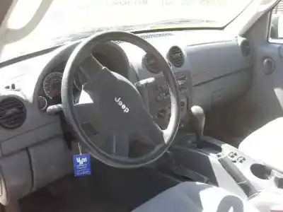 Veículo de Sucata chrysler jeep cherokee (kj) 2.8 crd extreme do ano 2005 alimentado d31c