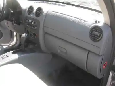 Veículo de Sucata chrysler jeep cherokee (kj) 2.8 crd extreme do ano 2005 alimentado d31c