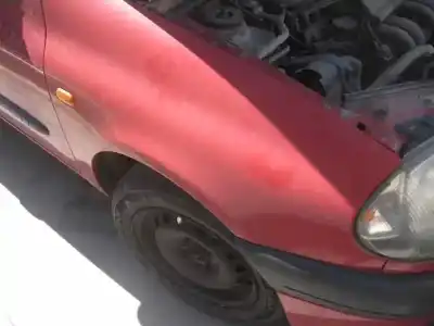 Veicolo di demolizione renault clio ii fase i (b/cbo) 1.2 dell'anno 1999 alimentato d7f d7