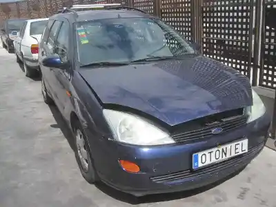 Scrapping Vehicle FORD FOCUS TURNIER (CAK) Ambiente of the year 2000 powered BHDA