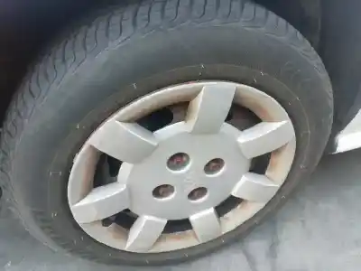 Vehicul casat kia rio ipanema berlina al anului 2002 alimentat a5d