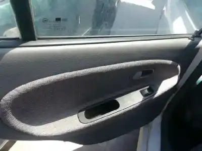 Vehicul casat kia rio ipanema berlina al anului 2002 alimentat a5d