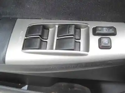 Scrapping Vehicle toyota corolla (_e12_) 2.0 d-4d (cde120r_ cde120l_) of the year 2003 powered 1cd-ftv