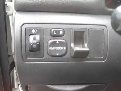 Scrapping Vehicle toyota corolla (_e12_) 2.0 d-4d (cde120r_ cde120l_) of the year 2003 powered 1cd-ftv