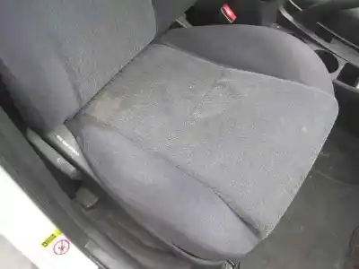 Scrapping Vehicle toyota corolla (_e12_) 2.0 d-4d (cde120r_ cde120l_) of the year 2003 powered 1cd-ftv