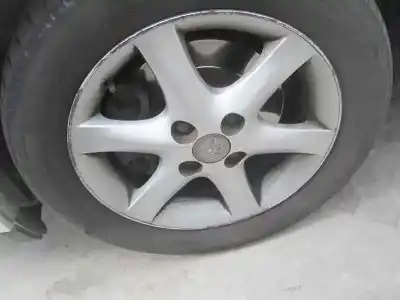 Scrapping Vehicle toyota corolla (_e12_) 2.0 d-4d (cde120r_ cde120l_) of the year 2003 powered 1cd-ftv