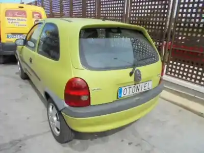 Veicolo di demolizione opel corsa b eco dell'anno 2000 alimentato x10xe