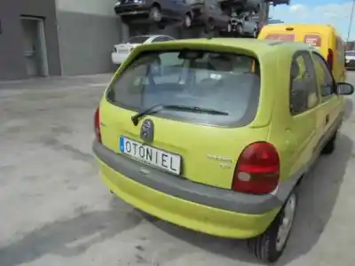 Veicolo di demolizione opel corsa b eco dell'anno 2000 alimentato x10xe