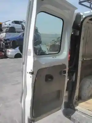Здавання транспортного засобу opel vivaro furgón 2.7t corto року 2004 потужний f9q u7