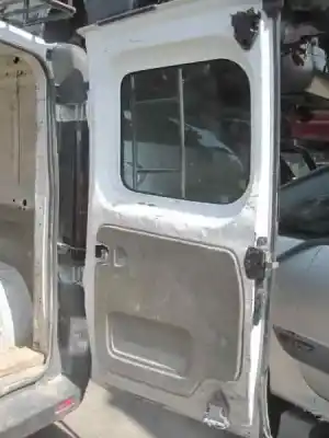 Здавання транспортного засобу opel vivaro furgón 2.7t corto року 2004 потужний f9q u7