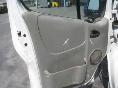 Здавання транспортного засобу opel vivaro furgón 2.7t corto року 2004 потужний f9q u7