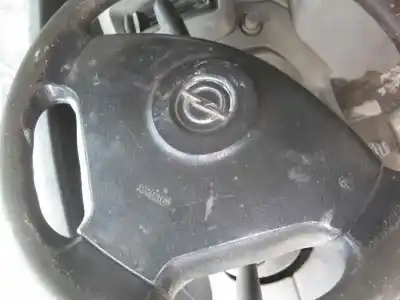 Здавання транспортного засобу opel vivaro furgón 2.7t corto року 2004 потужний f9q u7