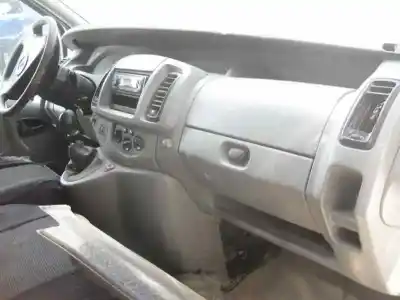 Здавання транспортного засобу opel vivaro furgón 2.7t corto року 2004 потужний f9q u7