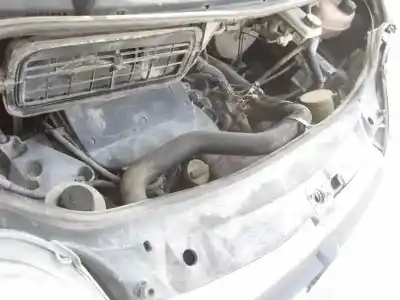 Здавання транспортного засобу opel vivaro furgón 2.7t corto року 2004 потужний f9q u7