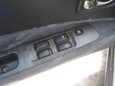 Veículo de Sucata mitsubishi galant berlina (ea0) 2000 td gls (a) do ano 1999 alimentado 4d68