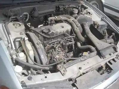 Veículo de Sucata mitsubishi galant berlina (ea0) 2000 td gls (a) do ano 1999 alimentado 4d68