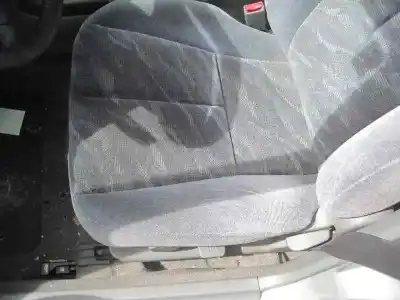 Veículo de Sucata mitsubishi galant berlina (ea0) 2000 td gls (a) do ano 1999 alimentado 4d68