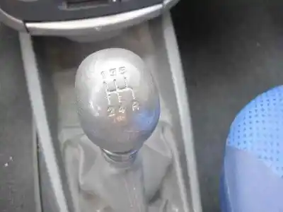 Здавання транспортного засобу lancia lancia y 1.2 caprice року 2001 потужний 188a4000