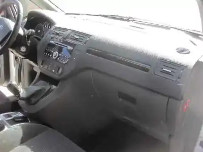 Здавання транспортного засобу ford focus c-max (cap) ghia (d) року 2005 потужний g6d