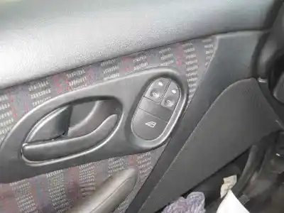 Здавання транспортного засобу ford mondeo berlina/familiar (fd) clx berlina року 1994 потужний l1f