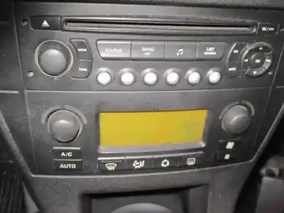 Veicolo di demolizione citroen c4 berlina collection dell'anno 2005 alimentato 9hy