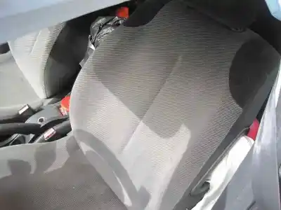Veicolo di demolizione citroen c4 berlina collection dell'anno 2005 alimentato 9hy