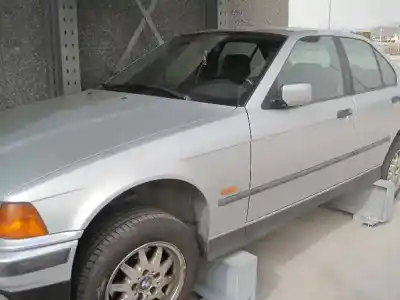 Véhicule à la ferraille bmw serie 3 berlina (e36) 318tds de l'année 1997 alimenté 174 t1
