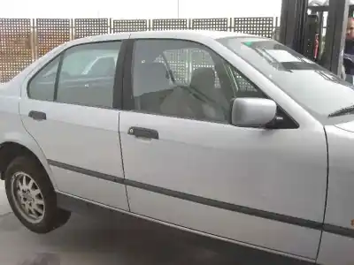 Véhicule à la ferraille bmw serie 3 berlina (e36) 318tds de l'année 1997 alimenté 174 t1