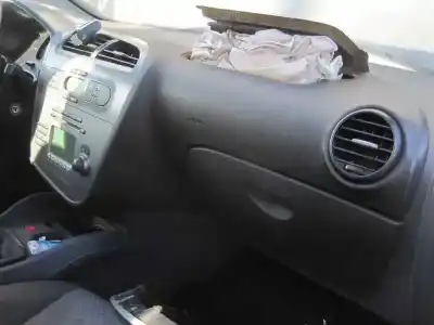 Здавання транспортного засобу seat leon (1p1) 1.9 tdi року 2006 потужний bkc**ojo no doc