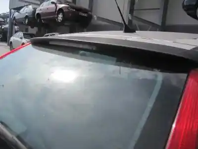 Veicolo di demolizione citroen c4 berlina lx dell'anno 2005 alimentato nfu