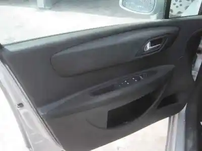 Veicolo di demolizione citroen c4 berlina lx dell'anno 2005 alimentato nfu