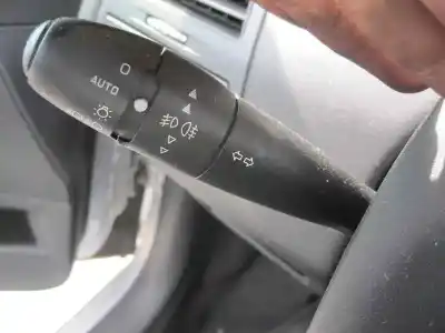 Veicolo di demolizione citroen c4 berlina lx dell'anno 2005 alimentato nfu