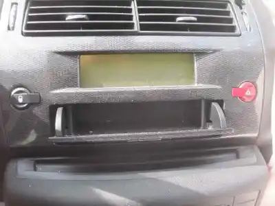 Veicolo di demolizione citroen c4 berlina lx dell'anno 2005 alimentato nfu