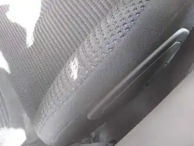 Veicolo di demolizione citroen c4 berlina lx dell'anno 2005 alimentato nfu
