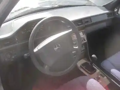 Vehicul casat mercedes-benz clase e (w124) berlina 2.0 diesel al anului 1990 alimentat 601912