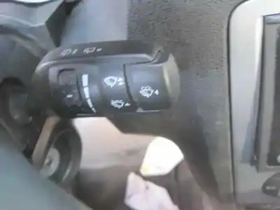 Здавання транспортного засобу ford focus berlina (cap) ambiente (d) року 2008 потужний g8da
