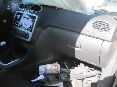 Здавання транспортного засобу ford focus berlina (cap) ambiente (d) року 2008 потужний g8da