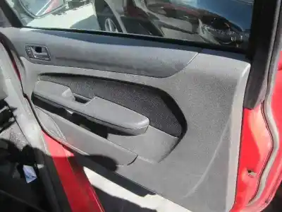 Здавання транспортного засобу ford focus berlina (cap) ambiente (d) року 2008 потужний g8da