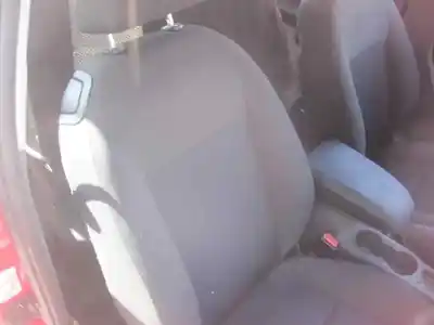 Здавання транспортного засобу ford focus berlina (cap) ambiente (d) року 2008 потужний g8da