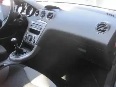 Verschrottungsfahrzeug peugeot 308 allure des jahres 2013 angetrieben 9h05